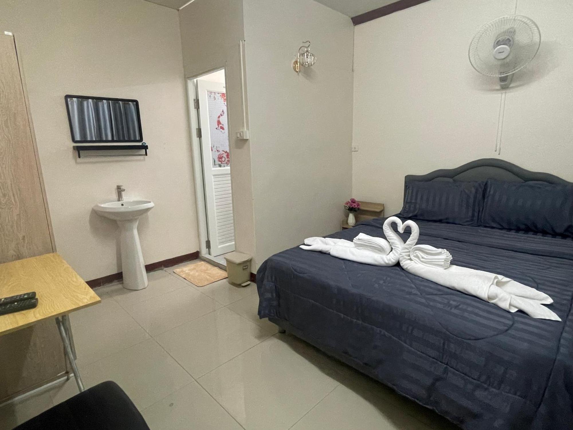 2B Cozy Hostel ตรัง Exterior foto