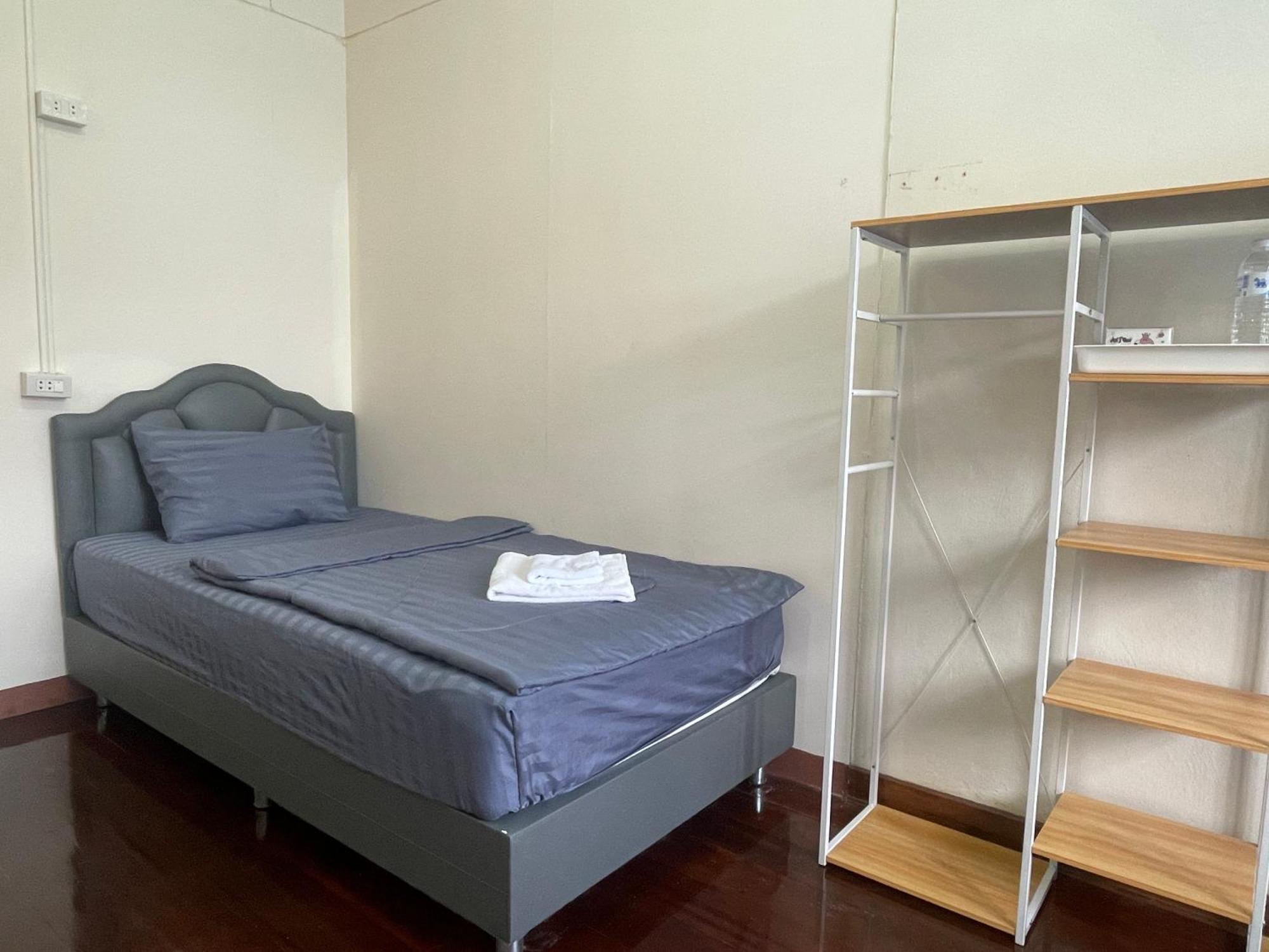 2B Cozy Hostel ตรัง Exterior foto
