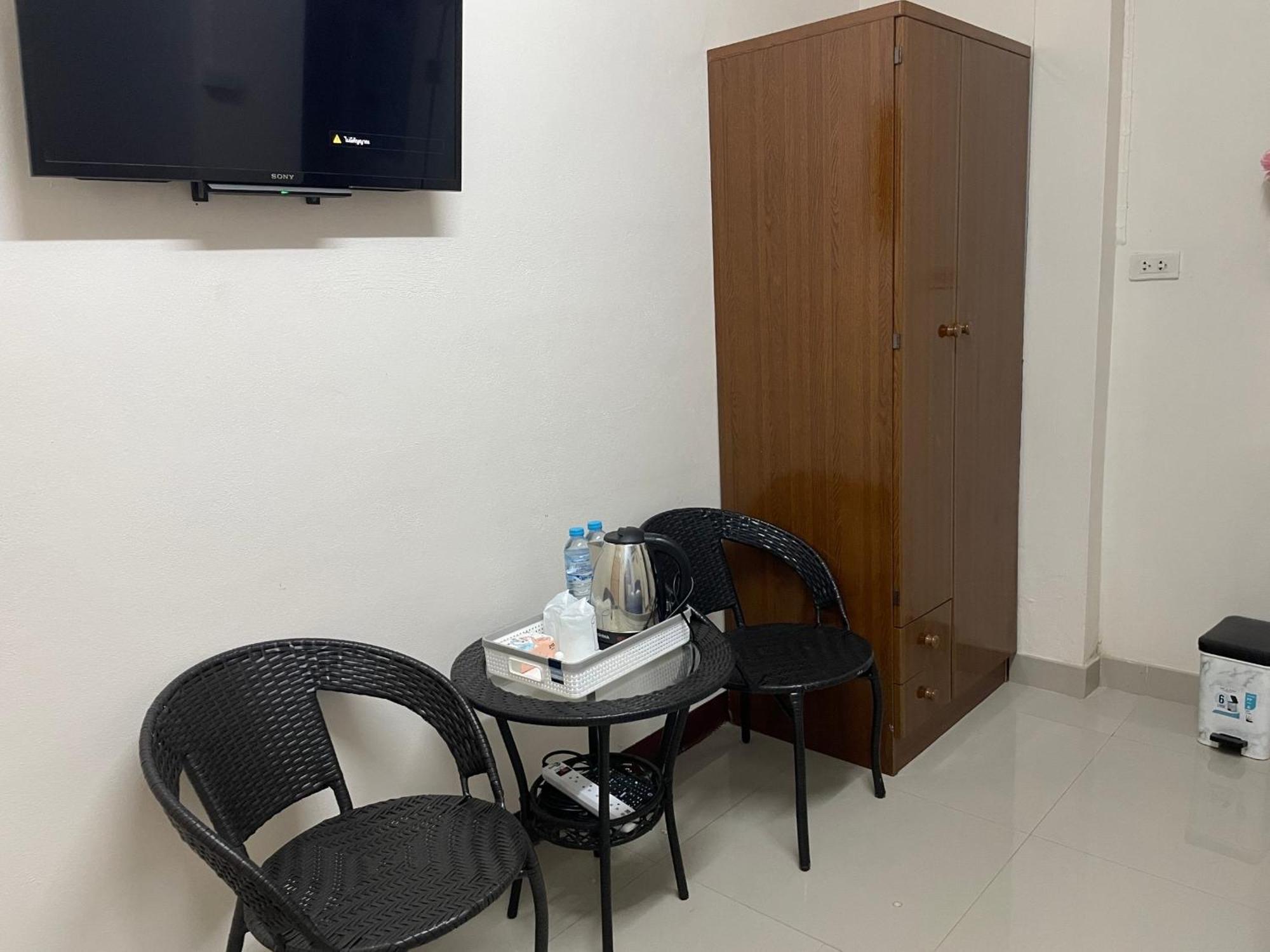 2B Cozy Hostel ตรัง Exterior foto